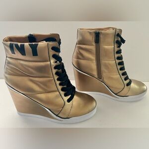 DKNY Bronze NoHo Wedged 4” Heel Sneakers pre owned good condition size 9.5